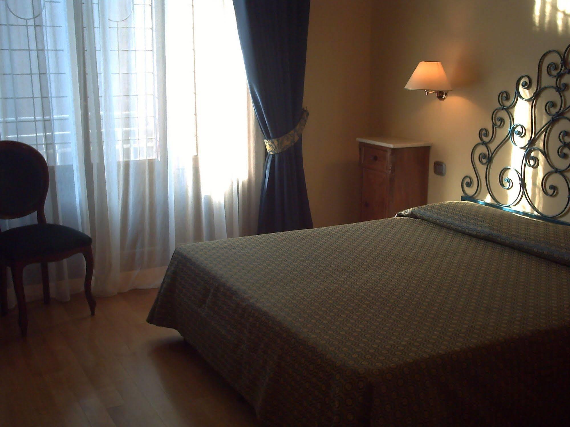 Hotel Annabella Roof Terrace Florenz